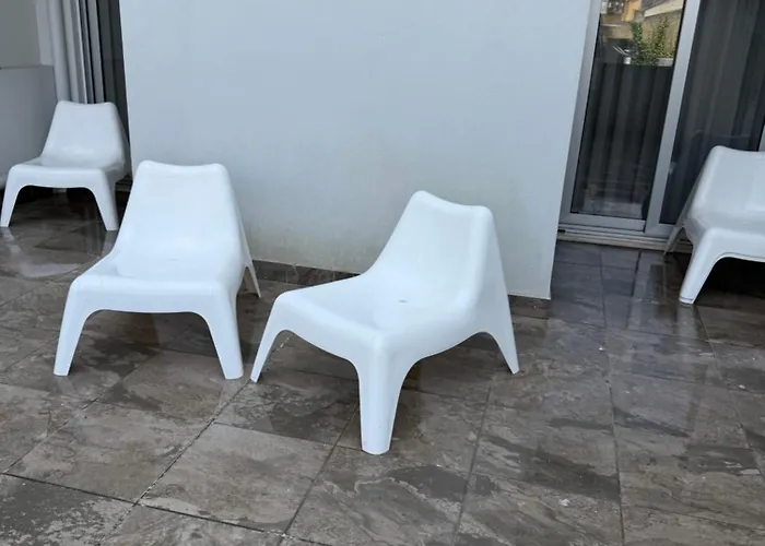 Ml Avenue Apartman Porto